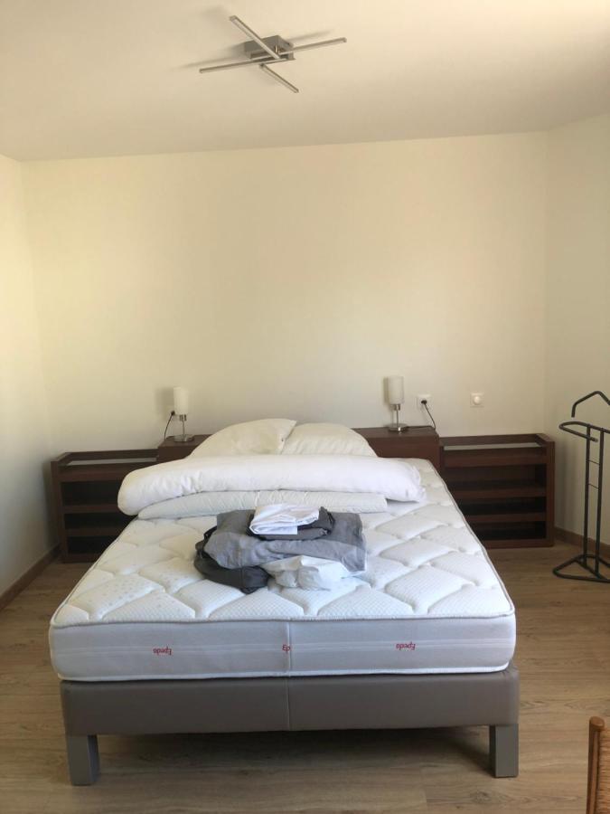 Residence Merlin Appartement Arthur Saint-Malon-sur-Mel Exterior foto