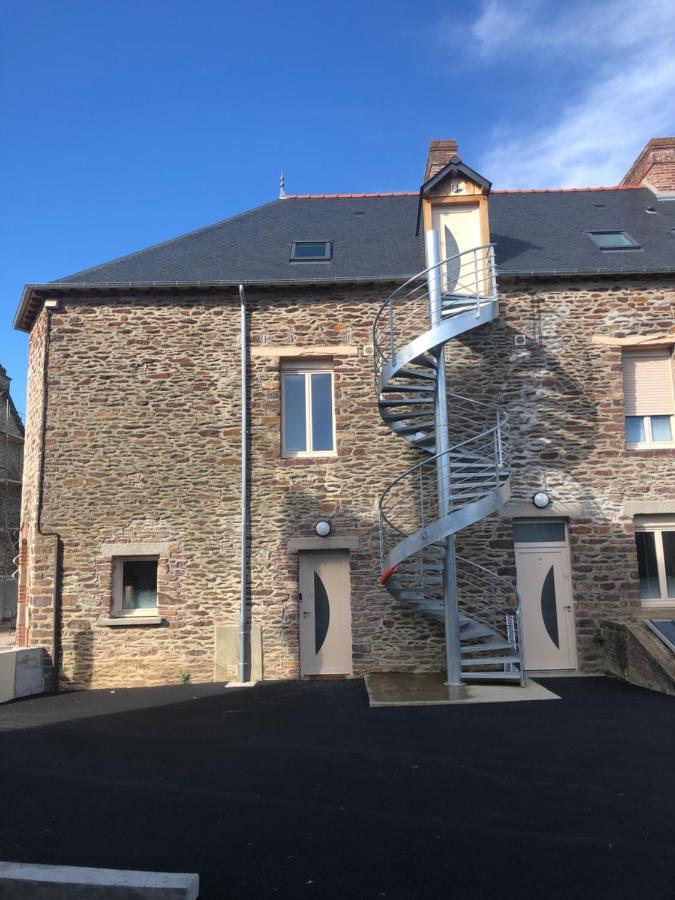 Residence Merlin Appartement Arthur Saint-Malon-sur-Mel Exterior foto
